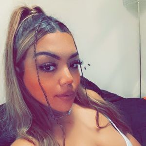 Meet your Posher, Becky